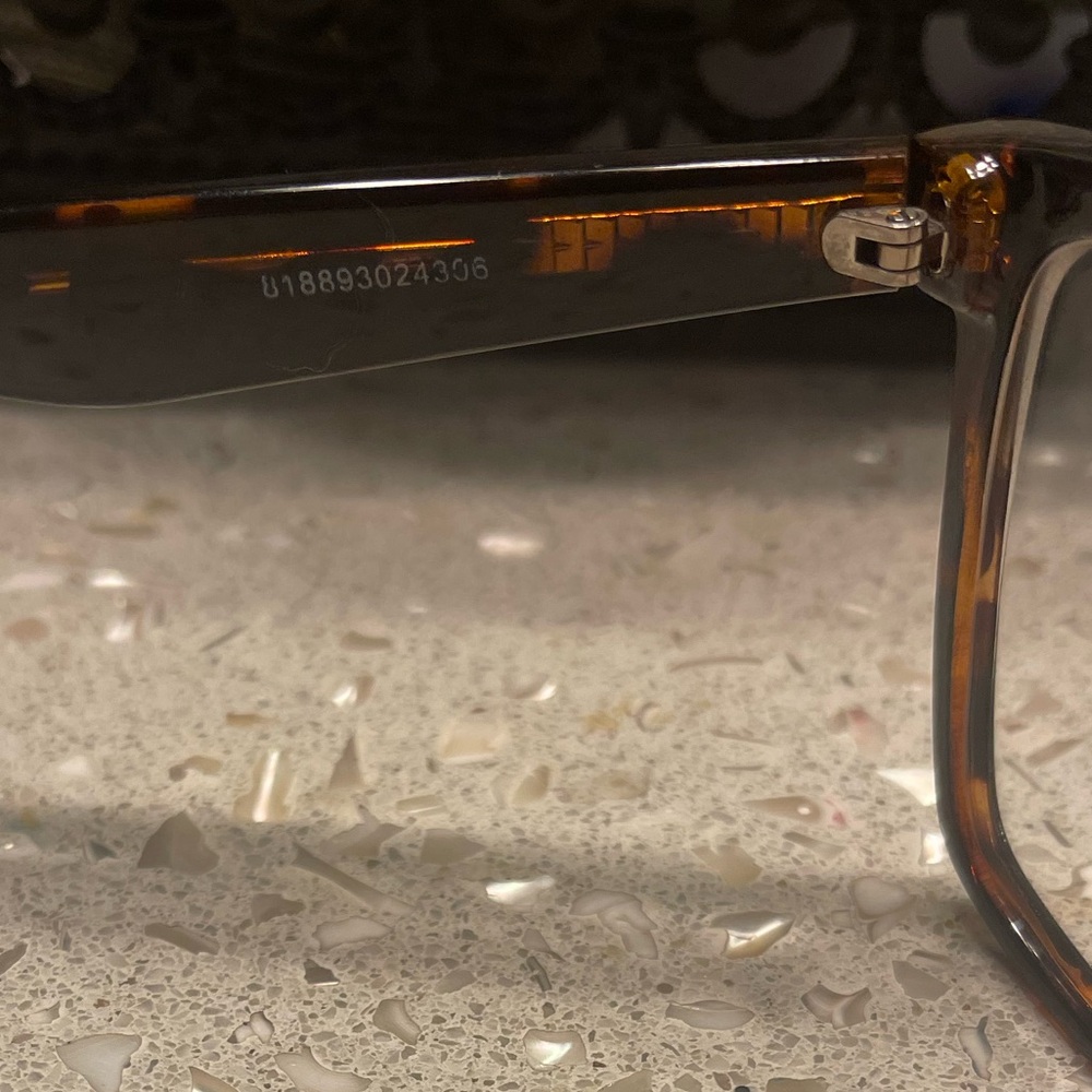 Prive Revaux Glasses - Picture 4 of 6